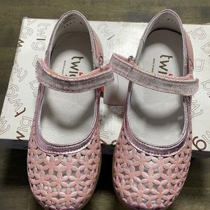NWT Twig Girls Karen Pink Leather Size EUR 29 Shoes